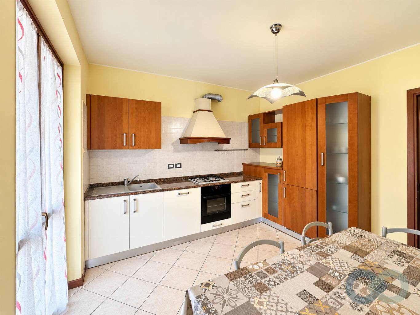VILLETTA  A SCHIERA 4