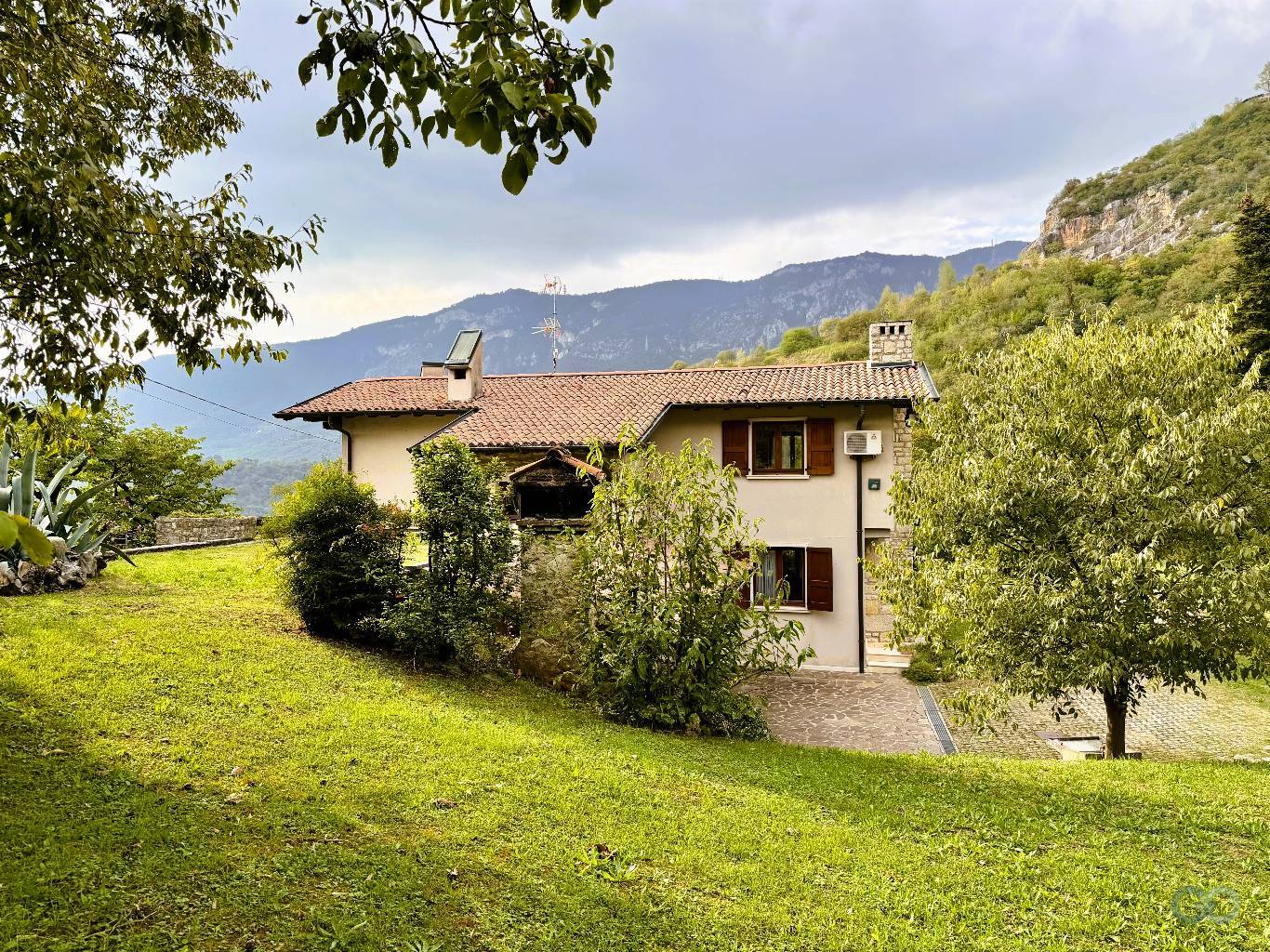 VILLA SINGOLA 11