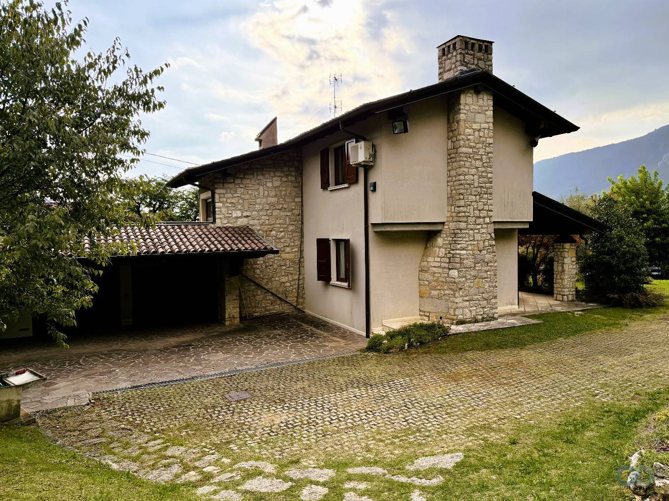 VILLA SINGOLA 17