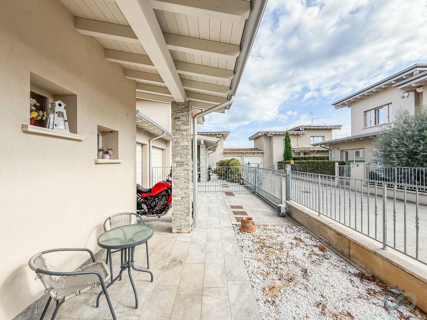 VILLA SINGOLA 10