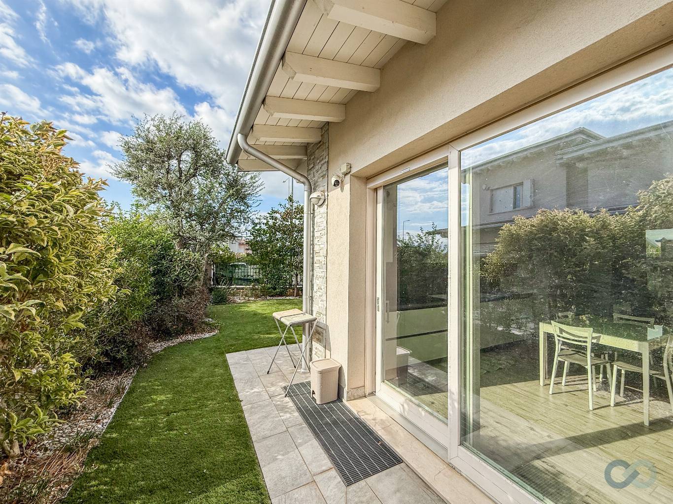 VILLA BIFAMILIARE 46