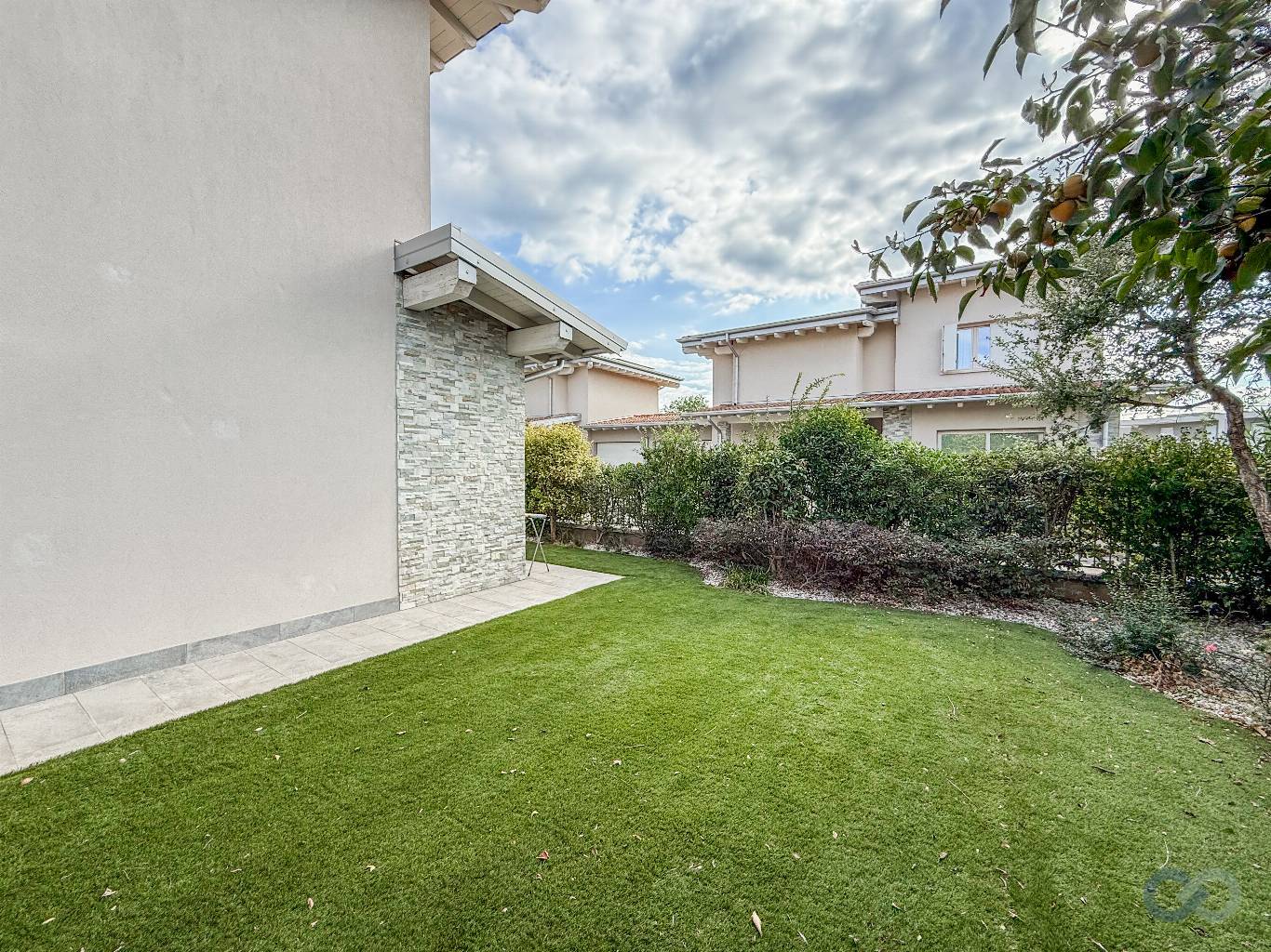 VILLA BIFAMILIARE 97